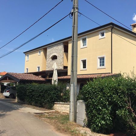 Apartments & Rooms Buoni Amici Murine Экстерьер фото