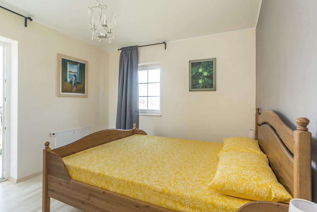 Apartments & Rooms Buoni Amici Murine Номер фото