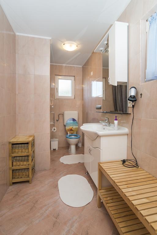 Apartments & Rooms Buoni Amici Murine Номер фото