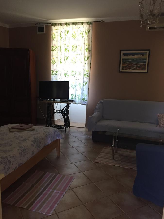 Apartments & Rooms Buoni Amici Murine Экстерьер фото