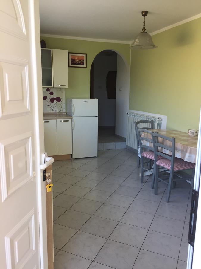 Apartments & Rooms Buoni Amici Murine Экстерьер фото